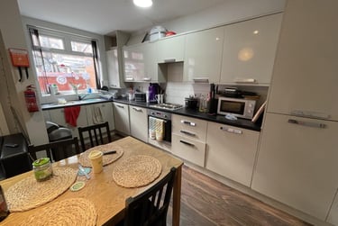 4 bed house, Oxney Road, Rusholme, Manchester, M145SZ - Image 4